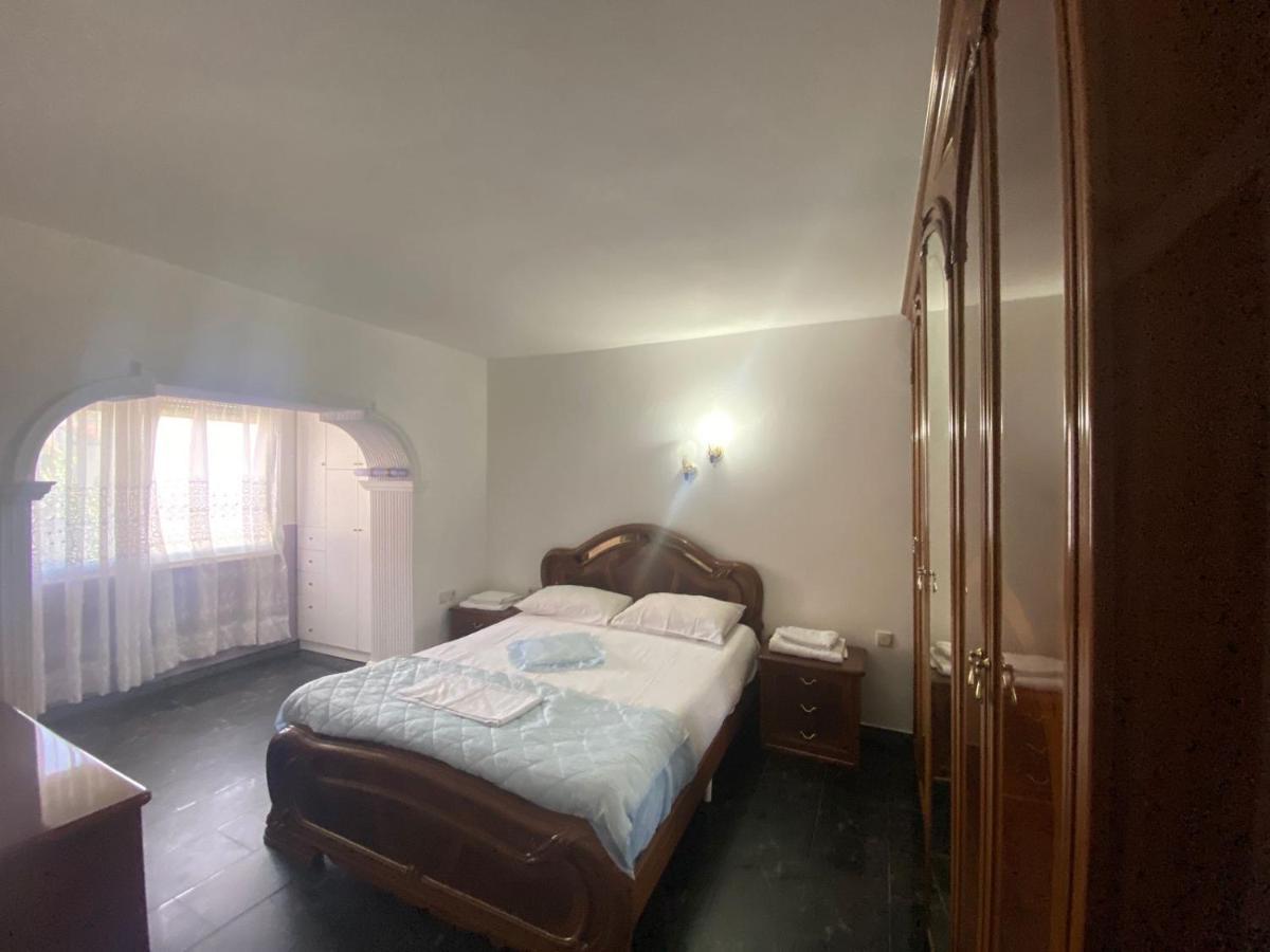 דירות Vlorë Pina'S House מראה חיצוני תמונה